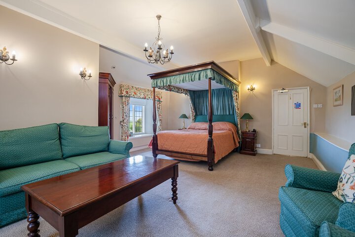 Room 14 of 41