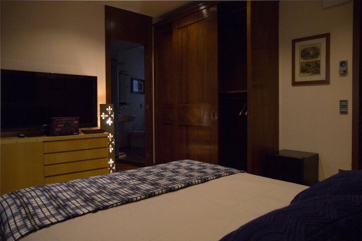 Room 3 of 45