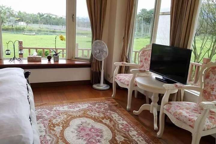 Room 2 of 58