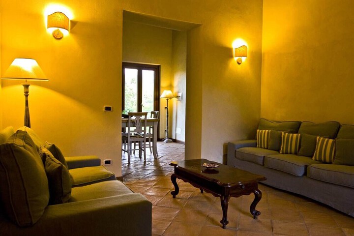 Room 9 of 22