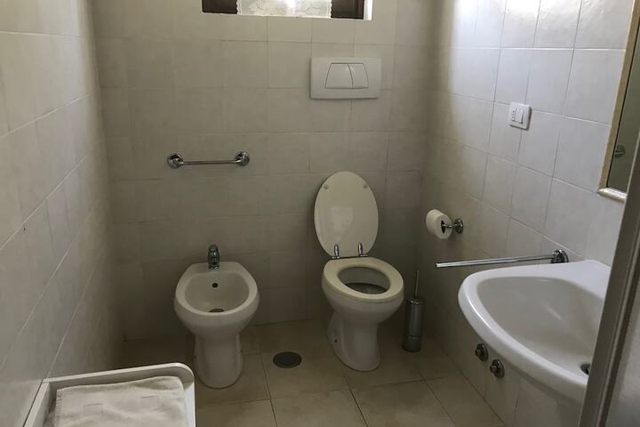 Room 34 of 54