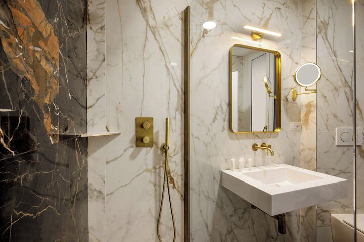 Clean Restrooms