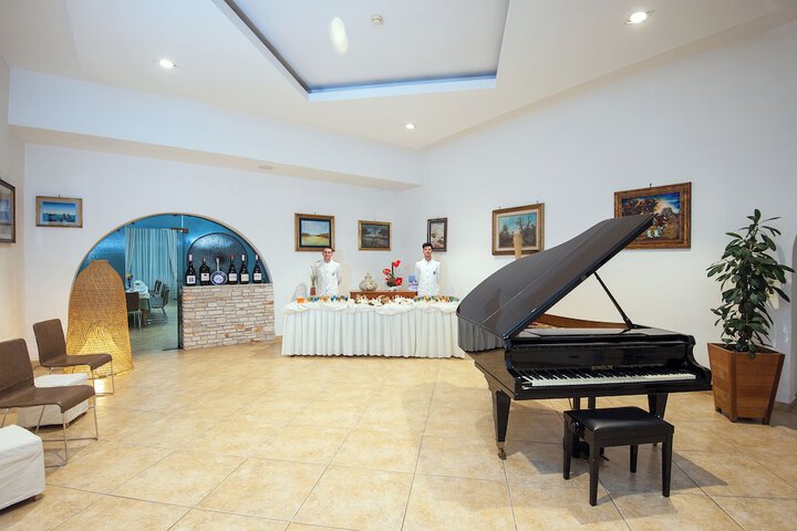 Hotel Interior 27 of 30