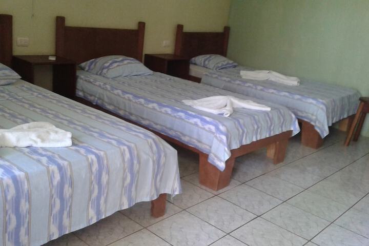 Room 4 of 20