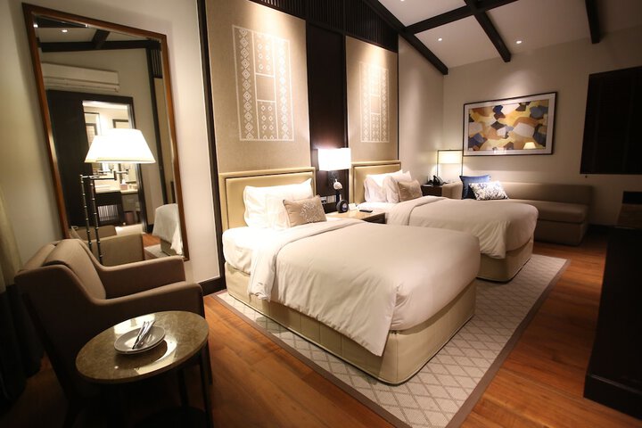 Room 18 of 175