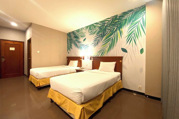 Room 6 of 22