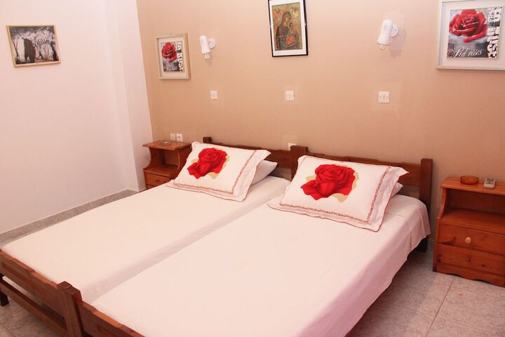 Room 10 of 66
