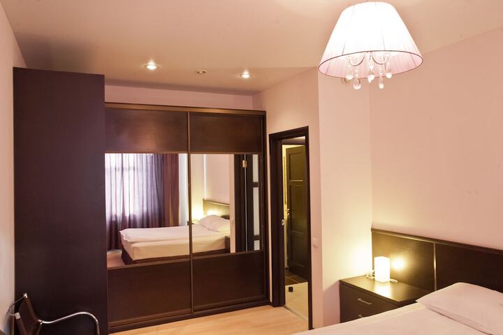 Room 9 of 61