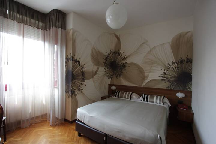 Room 27 of 60