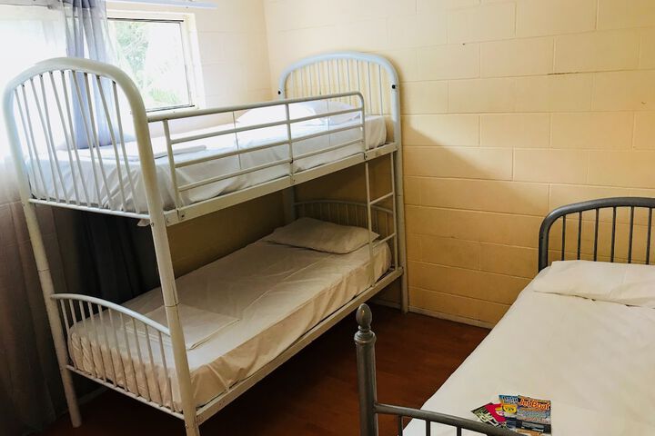 Room 2 of 10