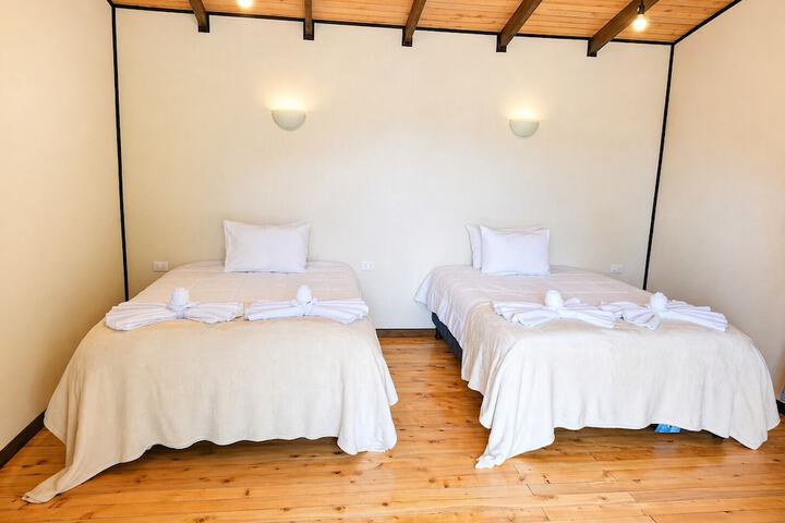 Room 8 of 20
