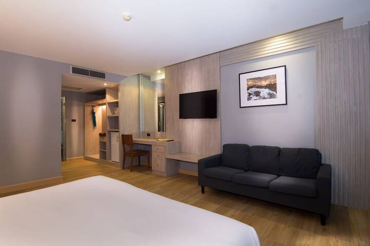 Room 15 of 76