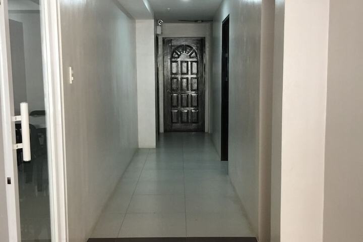 Ballroom/Hall 24 of 29