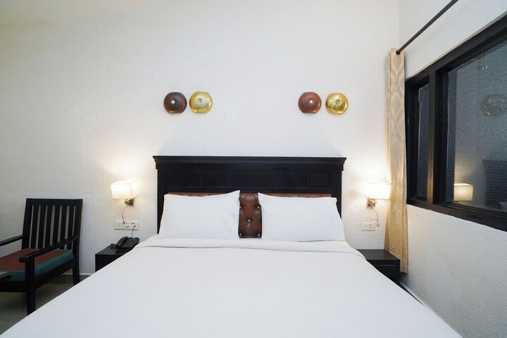 Room 13 of 15