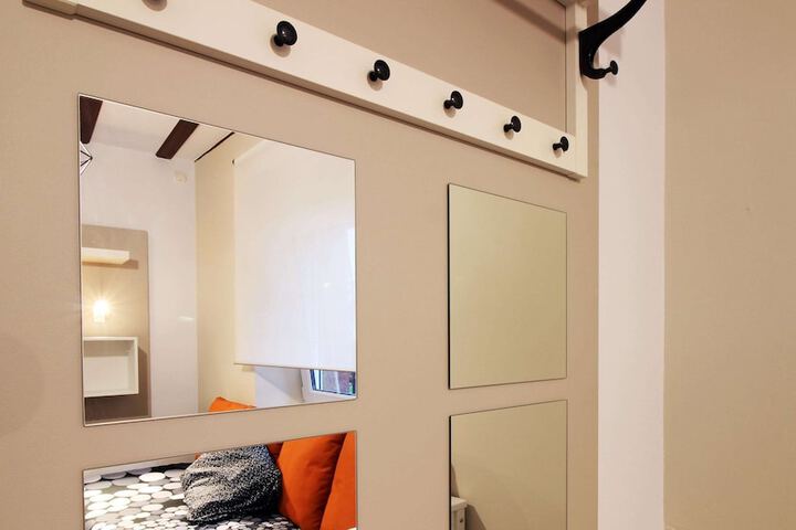 Room 35 of 53