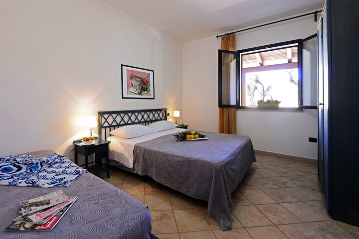 Room 12 of 46