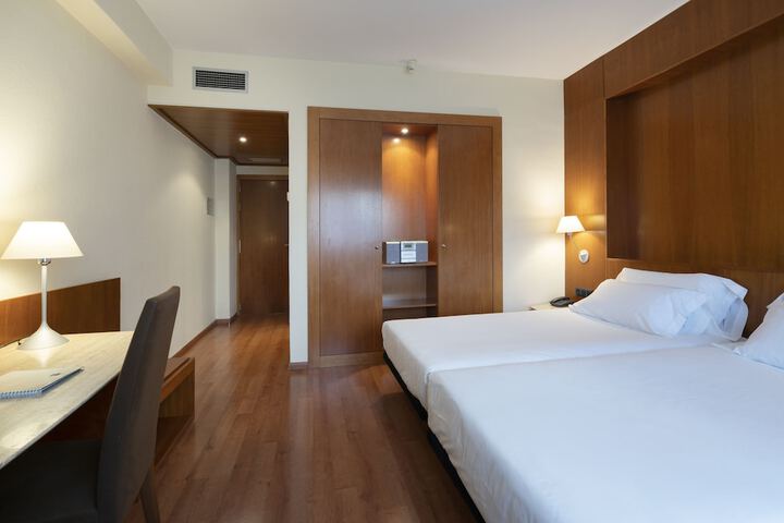 Room 17 of 45