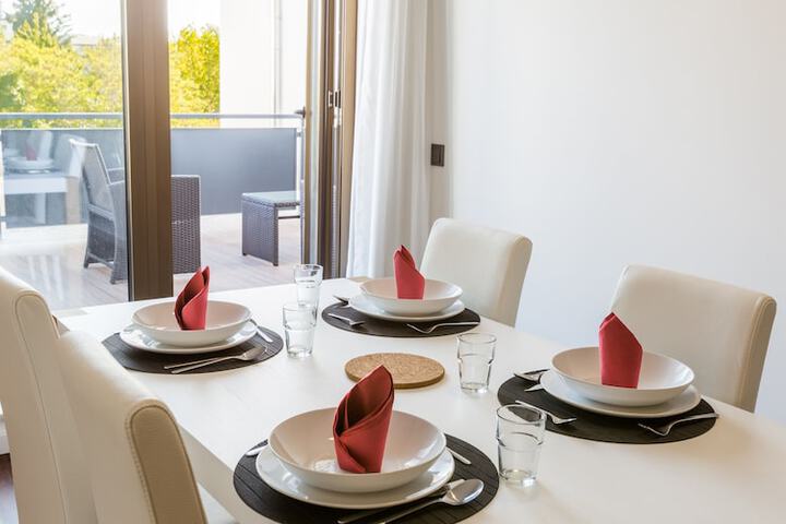 Dining Photos