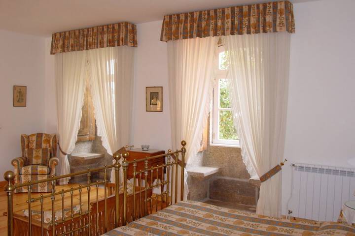 Room 8 of 22