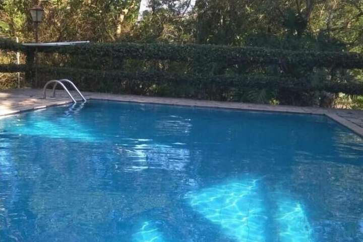 Pool 10 of 48