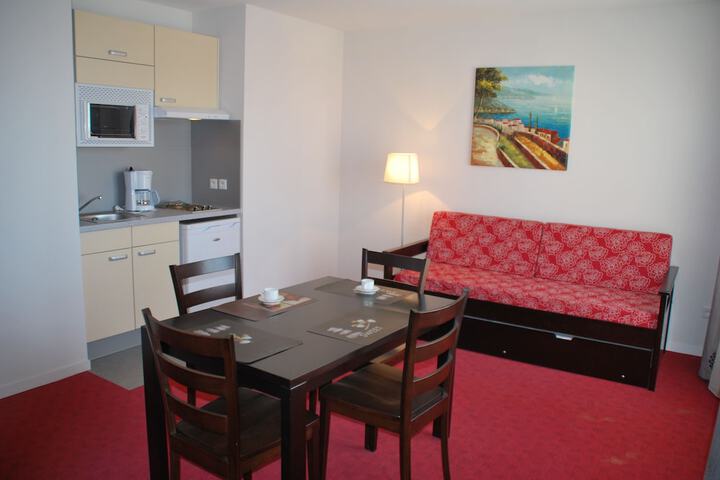 Private kitchenette