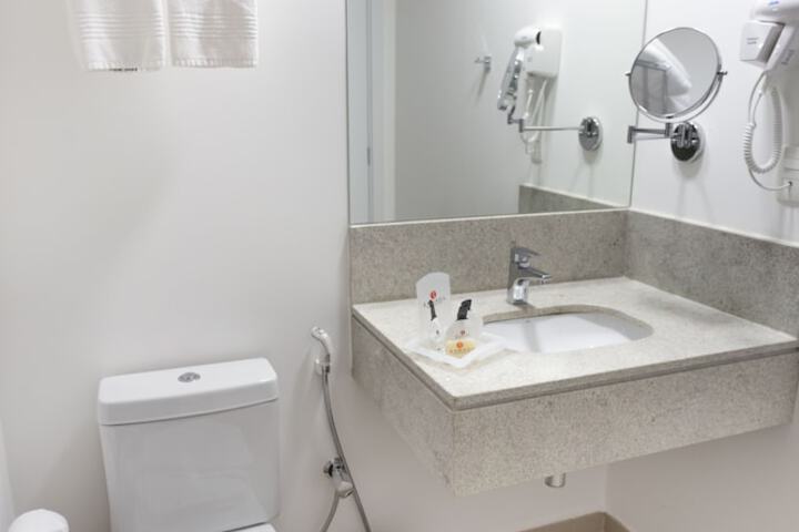 Room 15 of 50