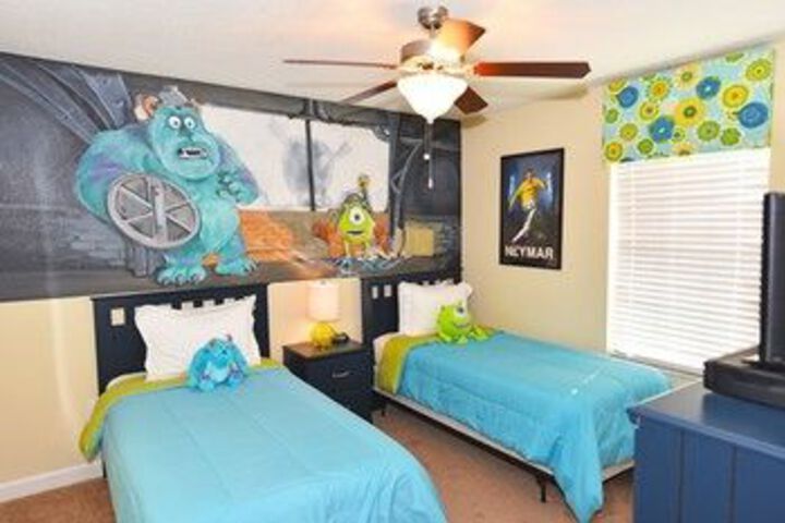 Room 4 of 24
