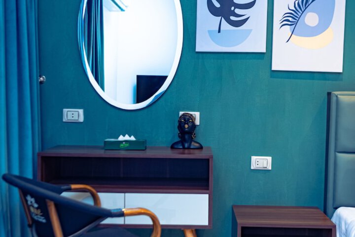 Room 81 of 158