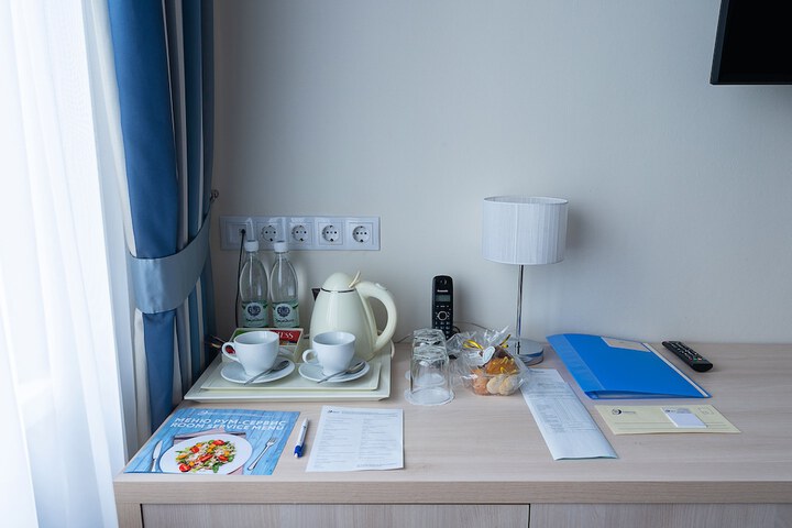 Room 14 of 142