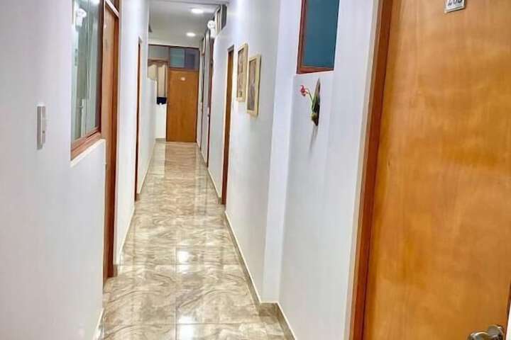 Room 9 of 13