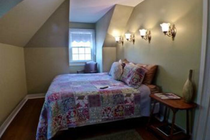 Room 46 of 96
