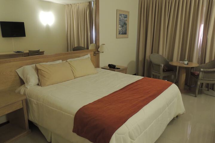 Room 11 of 66