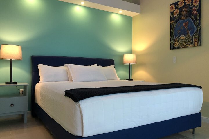 Room 13 of 68