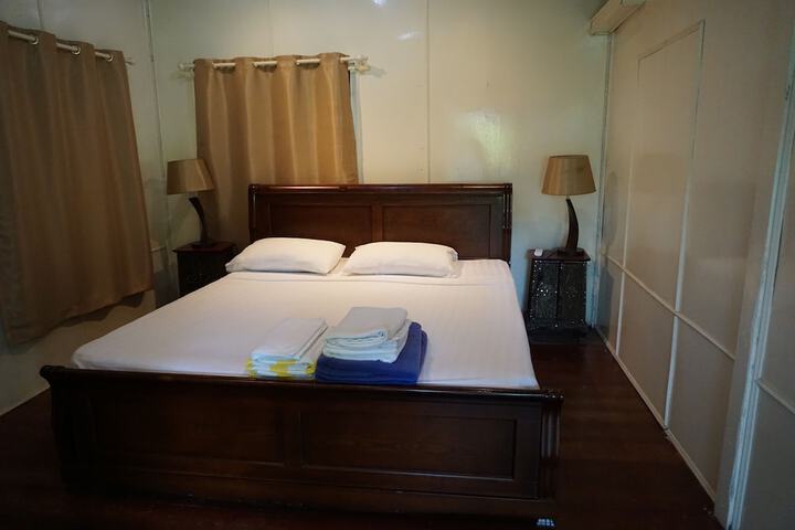 Room 2 of 54
