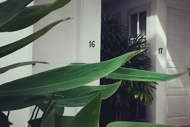 Room 22 of 64