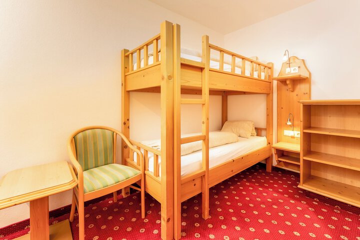 Room 21 of 64