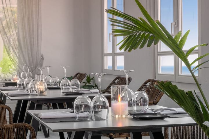 Dining 208 of 227