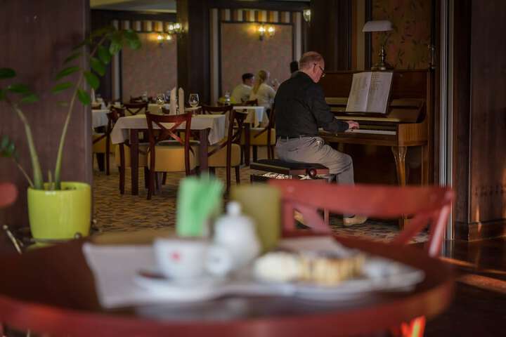 Breakfast/Coffee Service 50 of 58