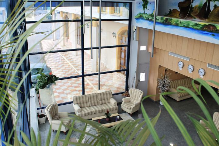 Hotel Interior 4 of 31