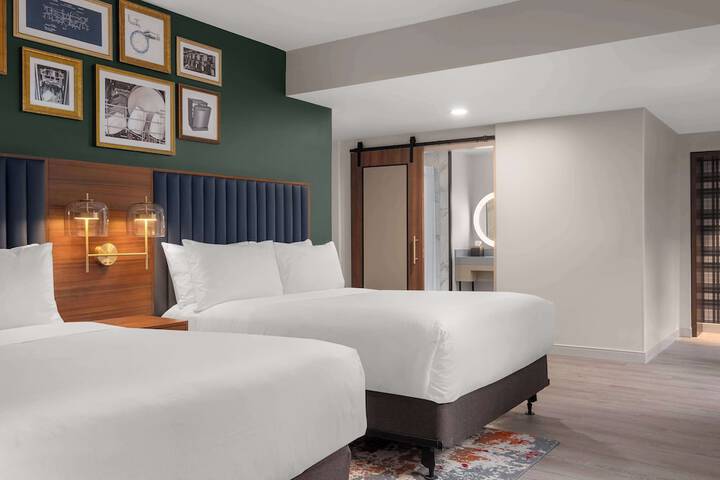 Room 21 of 39