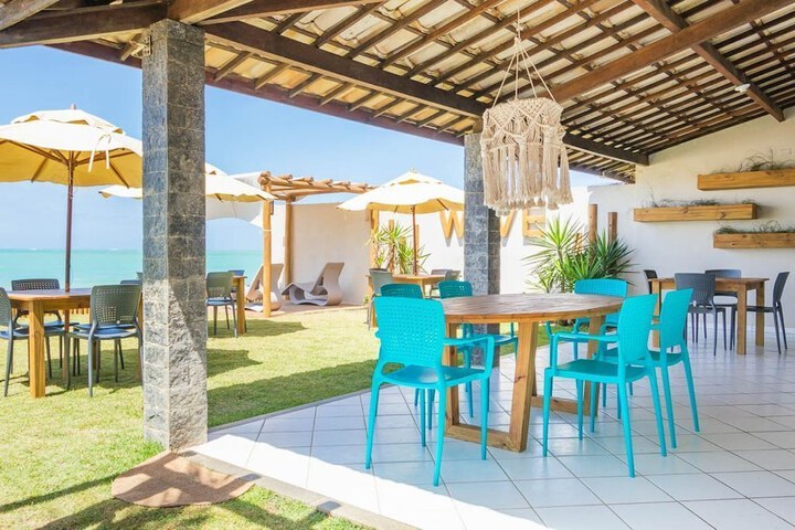 Beach bar