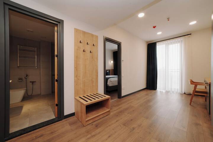 Room 21 of 72