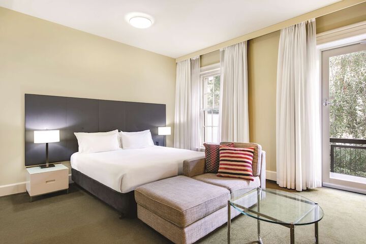 Room 16 of 75