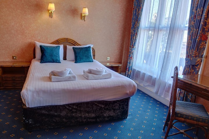 Room 41 of 70