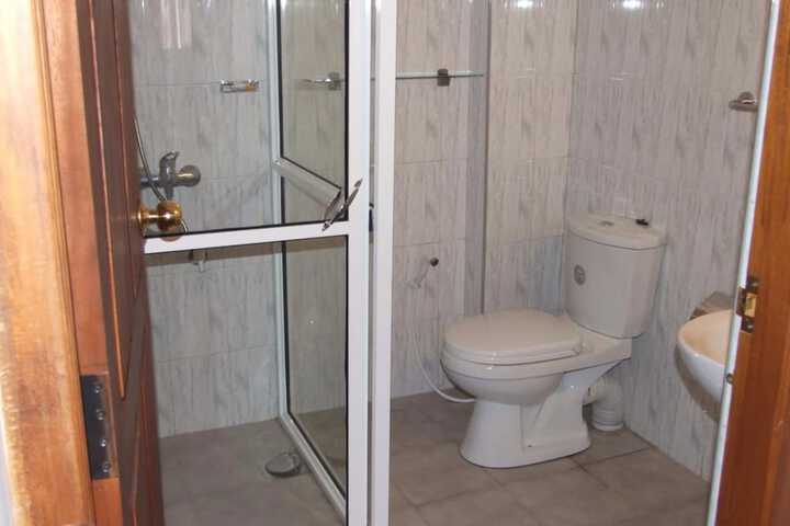 Room 15 of 23