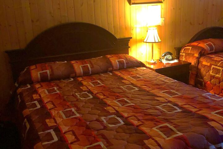 Room 10 of 70