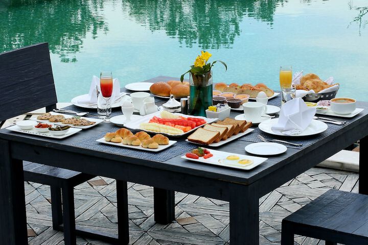 Breakfast/Coffee Service 23 of 29