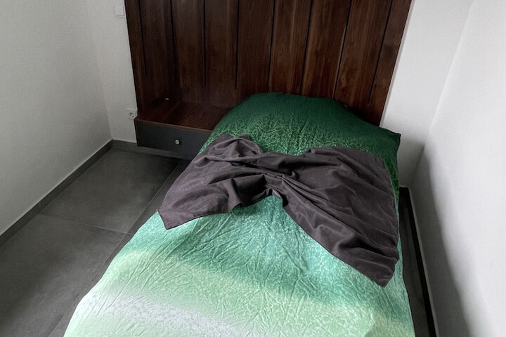 Room 11 of 34