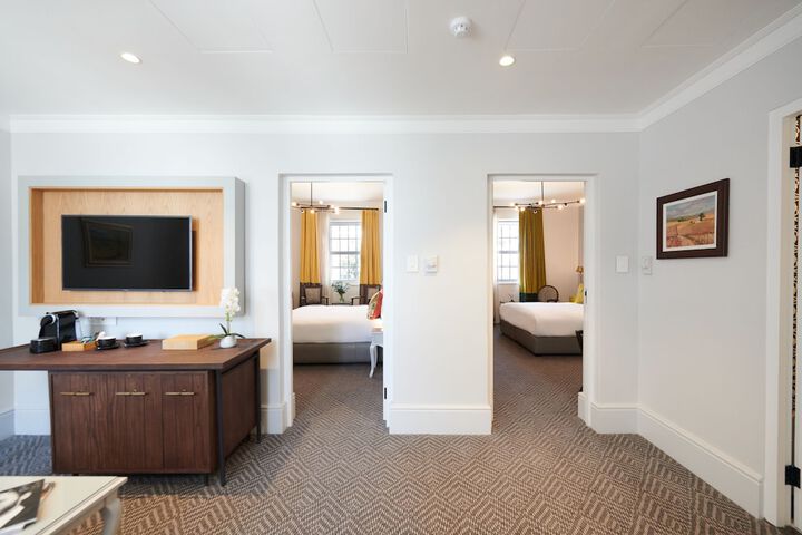Room 30 of 73