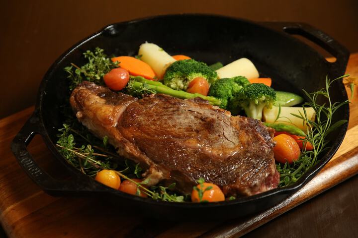 Dining 140 of 175